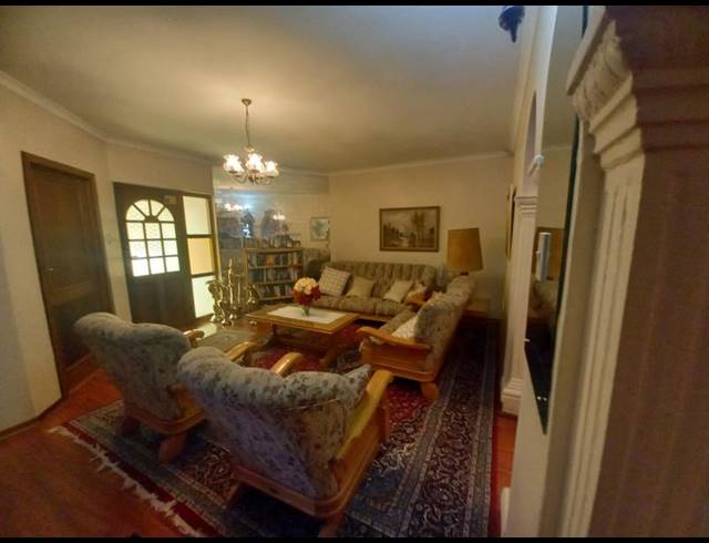 4 BEDROOM HOUSE FOR SALE IN SHALLCROSS